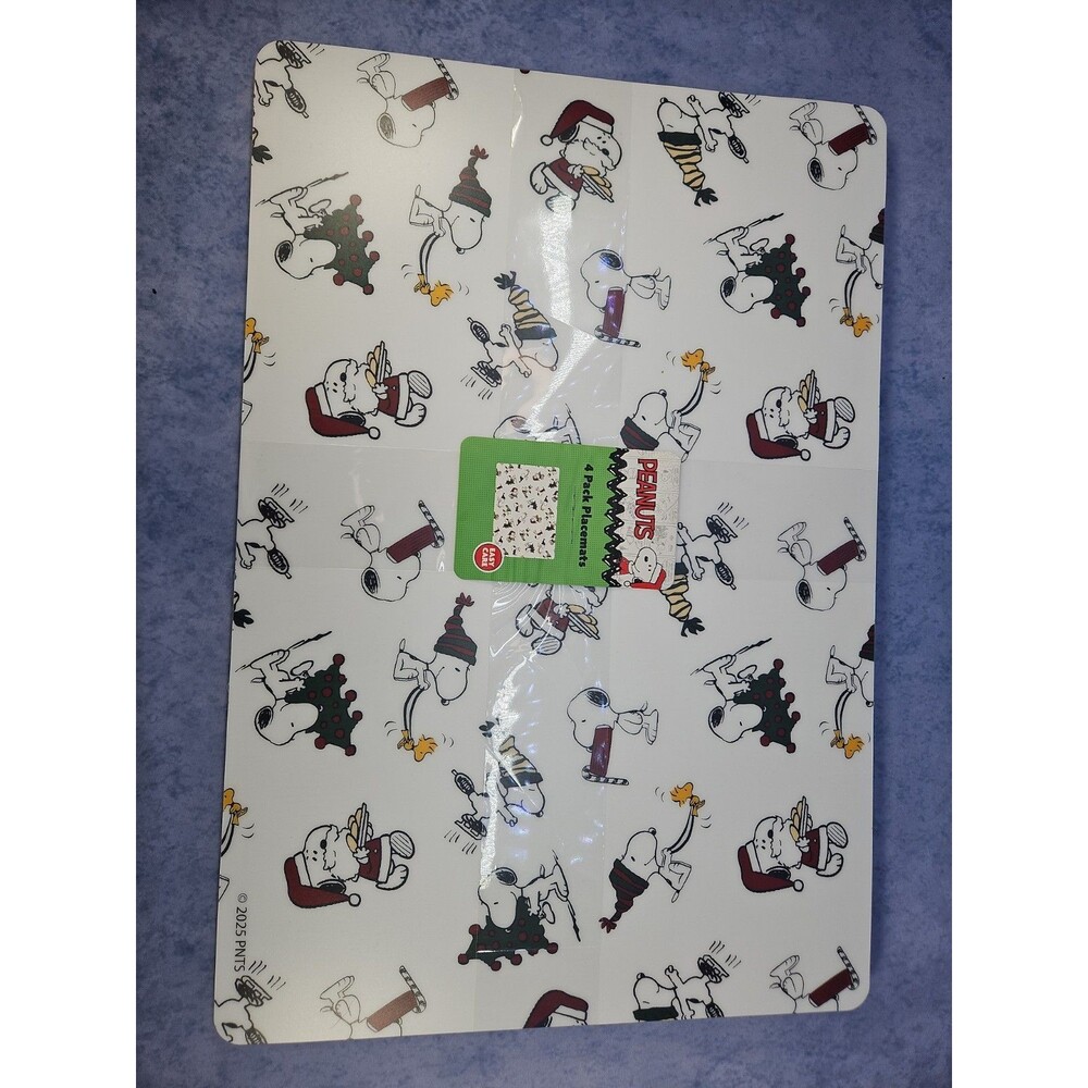 Peanuts Holiday 4-Pack Placemats 19"x13" Snoopy Christmas New 2025